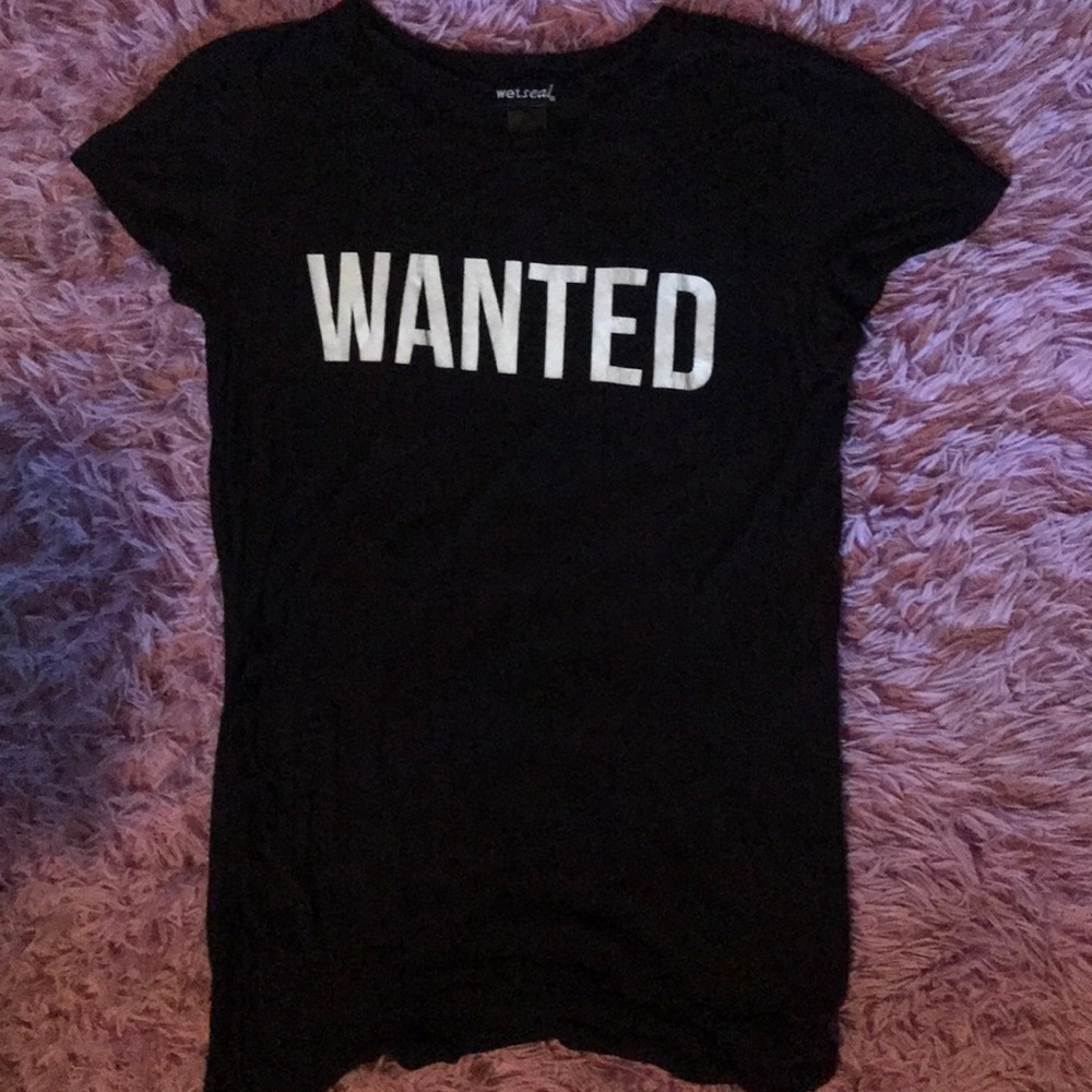 Wanted Long Tee